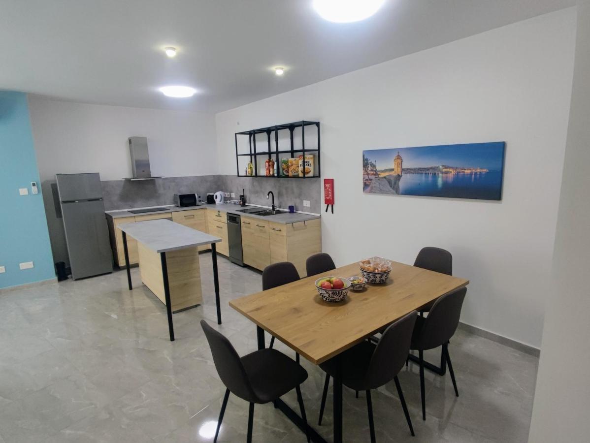 Deggies Apartments - Spacious, Modern Apartment! Naxxar Εξωτερικό φωτογραφία