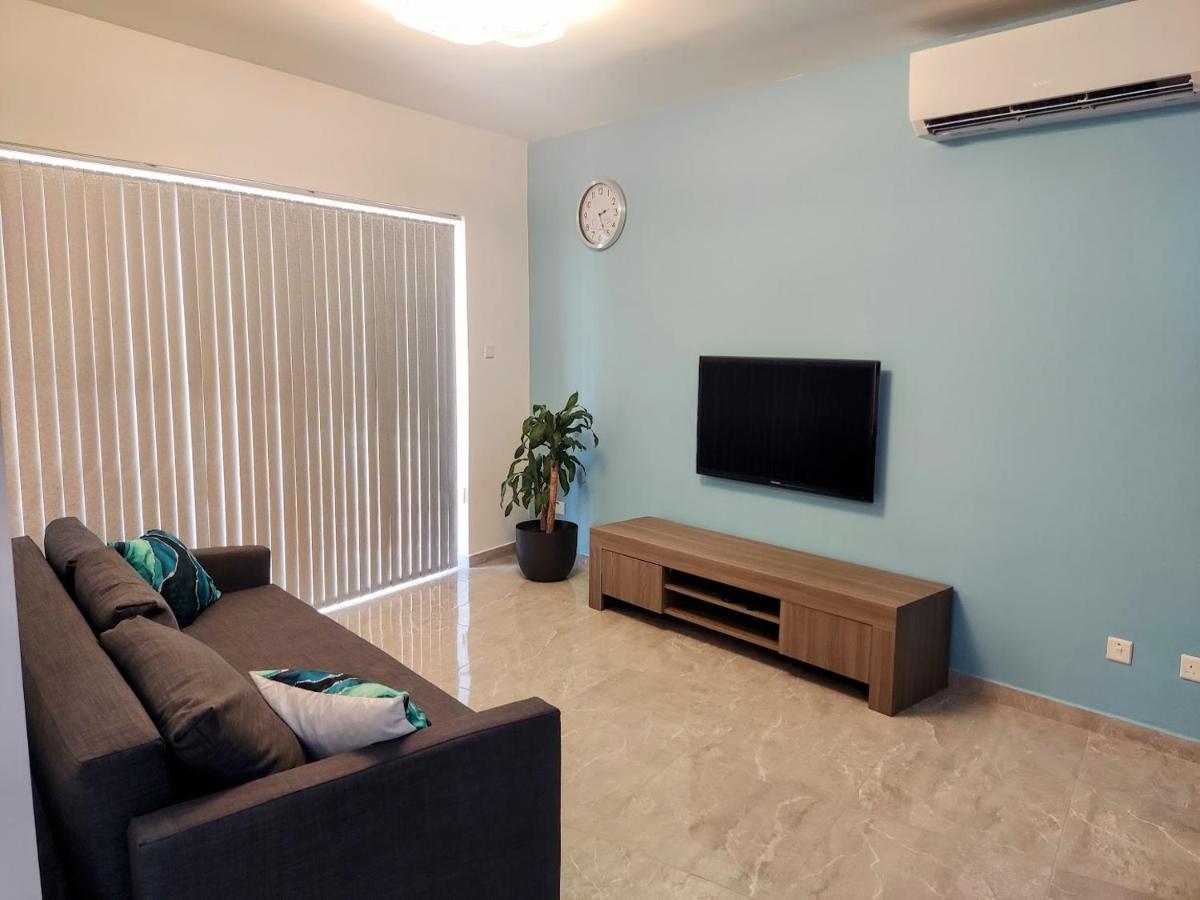 Deggies Apartments - Spacious, Modern Apartment! Naxxar Εξωτερικό φωτογραφία